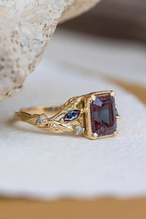 Alexandrite engagement ring with salt and pepper diamonds / Patricia - Eden Garden Jewelry™