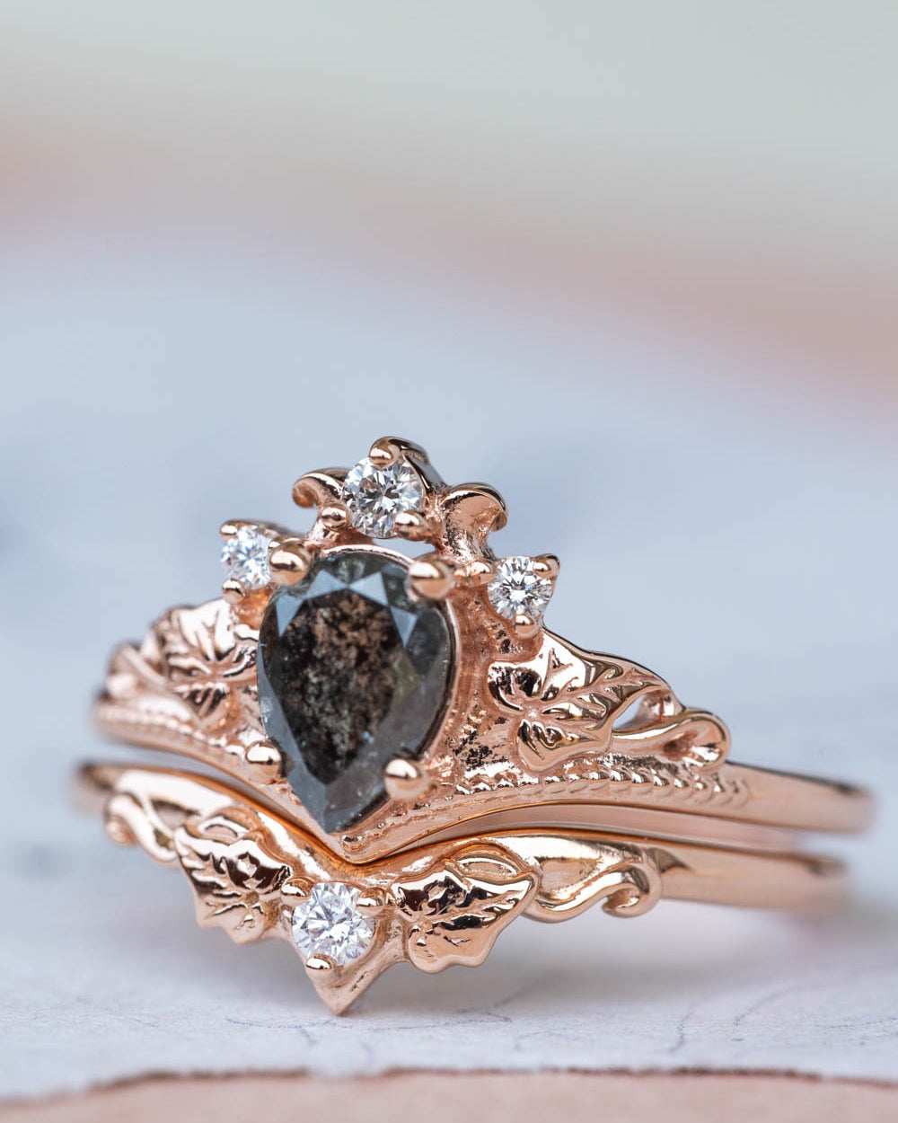 Pear cut salt & pepper diamond bridal ring set / Ariadne - Eden Garden Jewelry™