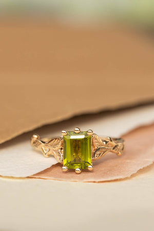Emerald cut peridot bridal ring set, gold leaves engagement and wedding rings / Freesia - Eden Garden Jewelry™