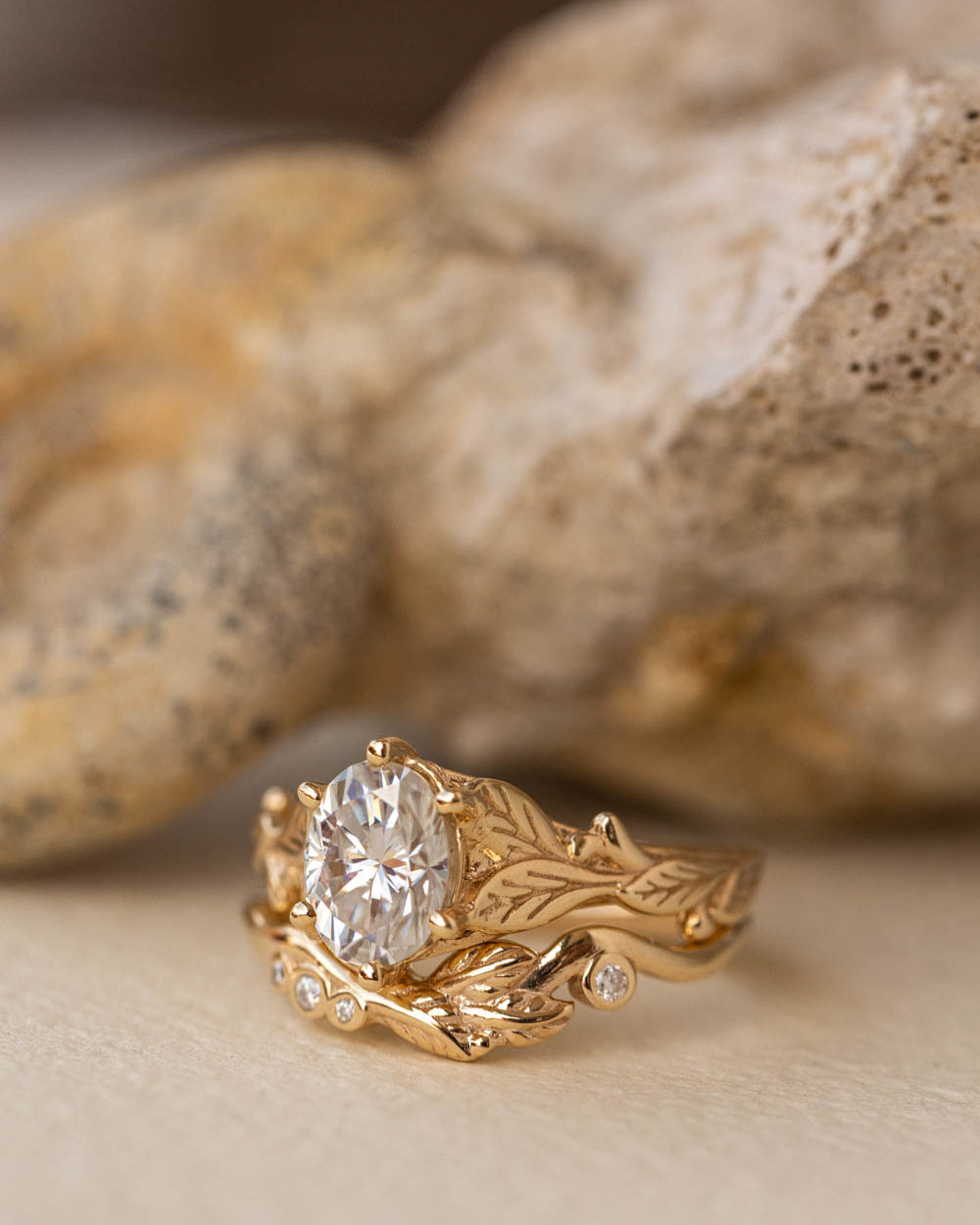 Freesia | bridal ring set, oval cut 8x6 mm - Eden Garden Jewelry™