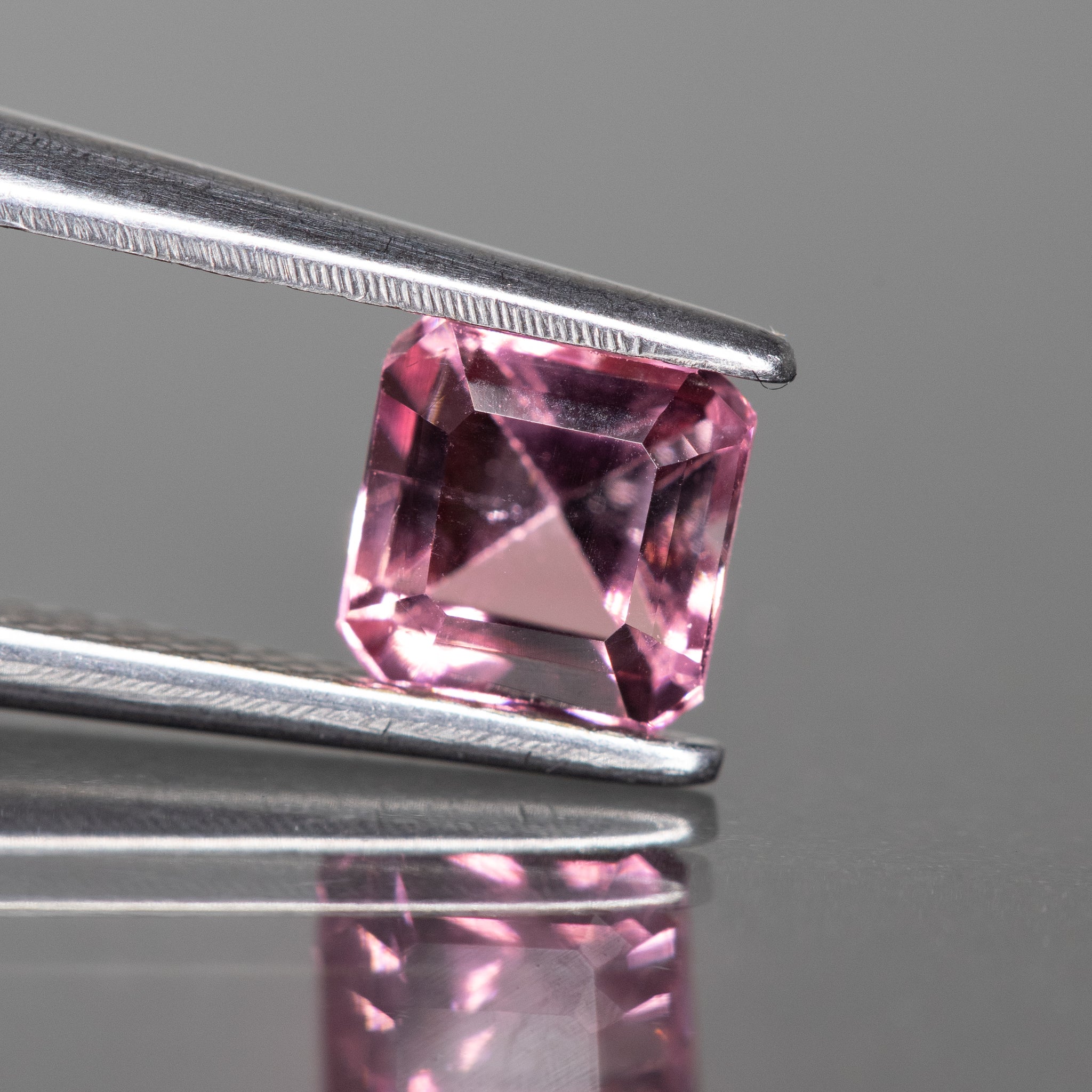 Tourmaline | pink, princess cut 5x5 mm, VS 0.77 ct - Eden Garden Jewelry™