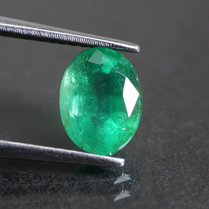 Emerald | natural, oval cut, 8x6mm, AAAA quality, Zambia, 1.41 ct - Eden Garden Jewelry™