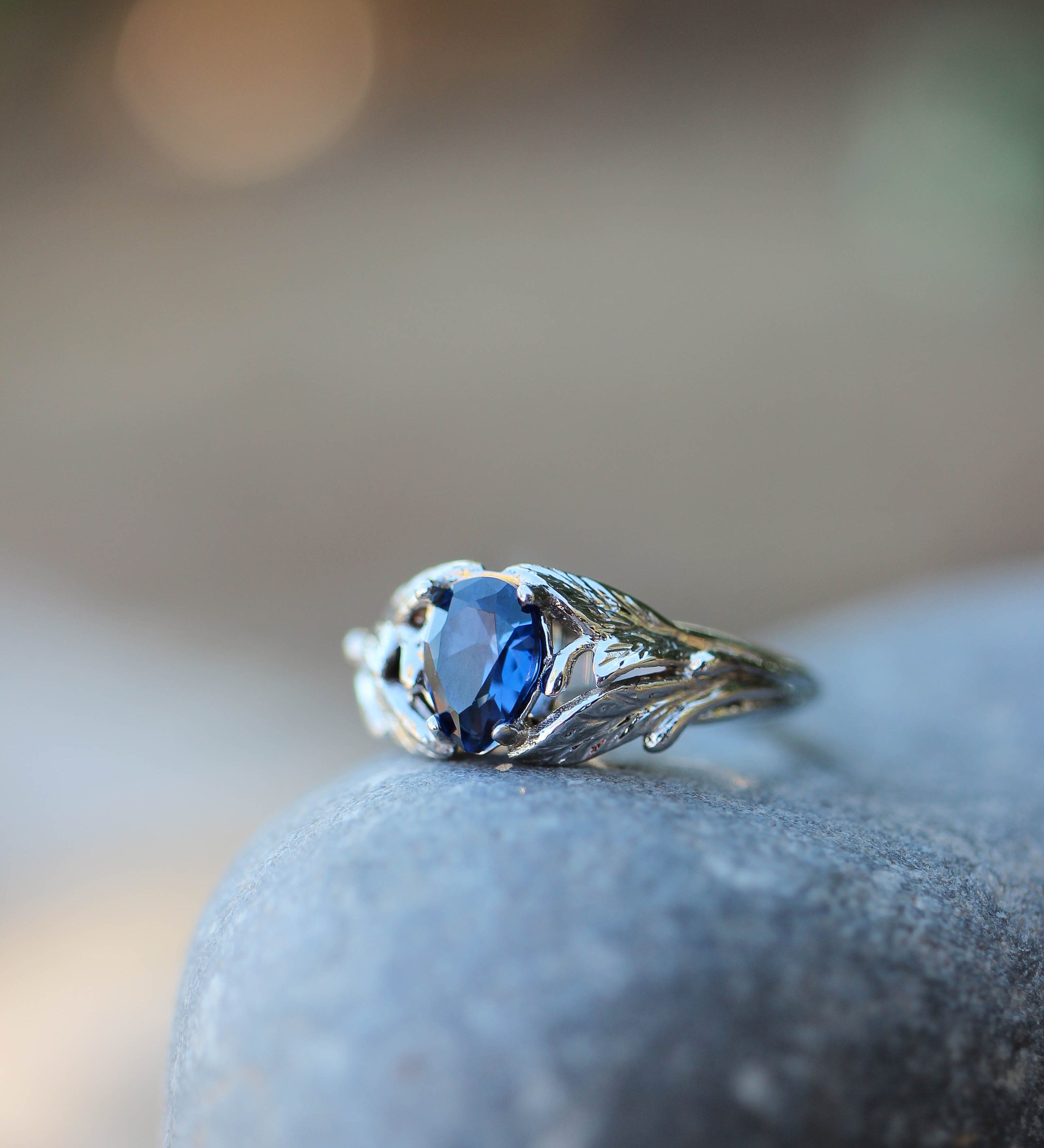 Blue lab sapphire ring, gold leaves engagement ring / Wisteria - Eden Garden Jewelry™