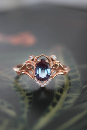 Pear cut alexandrite and diamonds engagement ring / Lida - Eden Garden Jewelry™