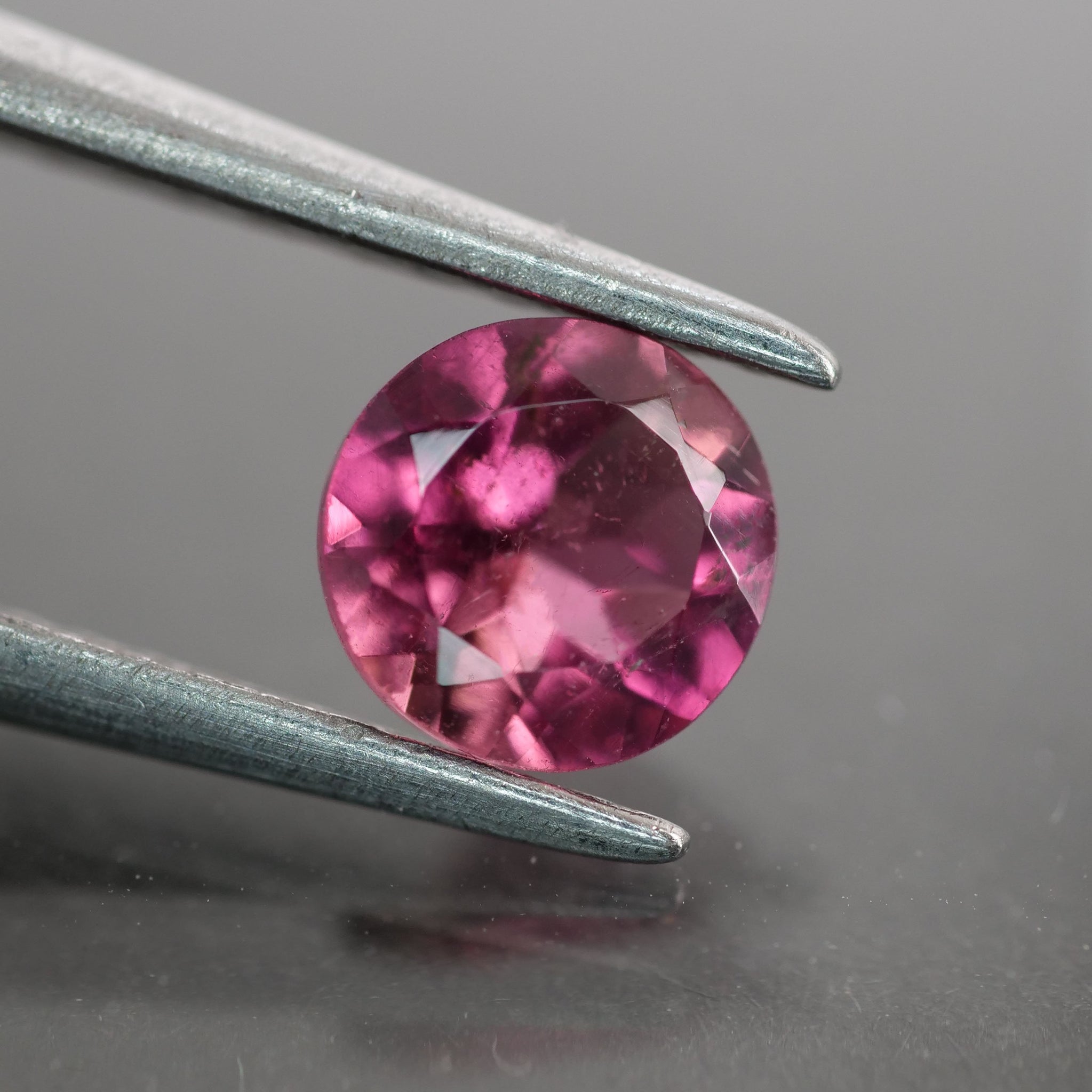 Tourmaline | pink and peach, round cut 5mm, 0.6ct, Africa - Eden Garden Jewelry™
