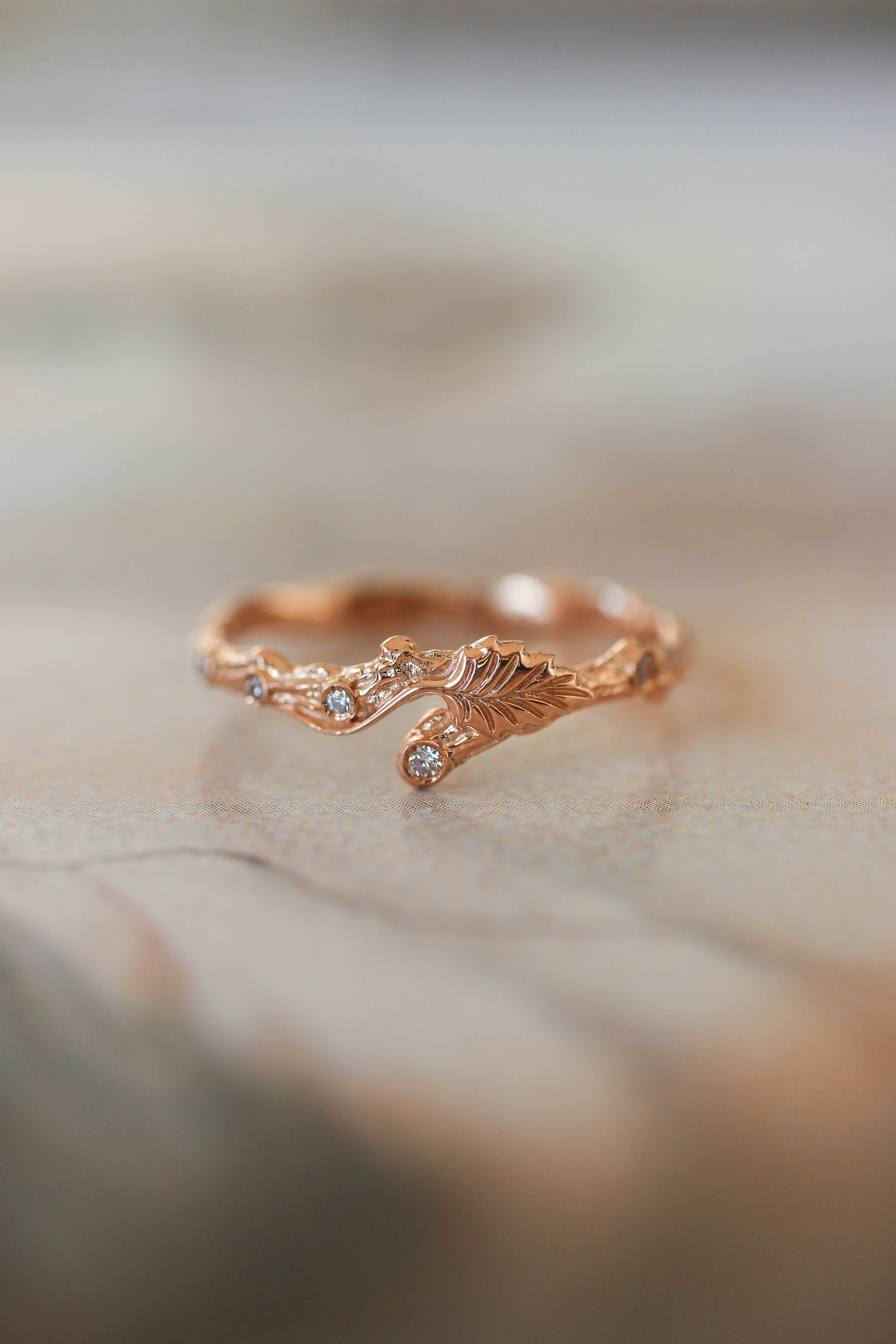 Twig ring with diamonds and one leaf, branch wedding band - Eden Garden Jewelry™