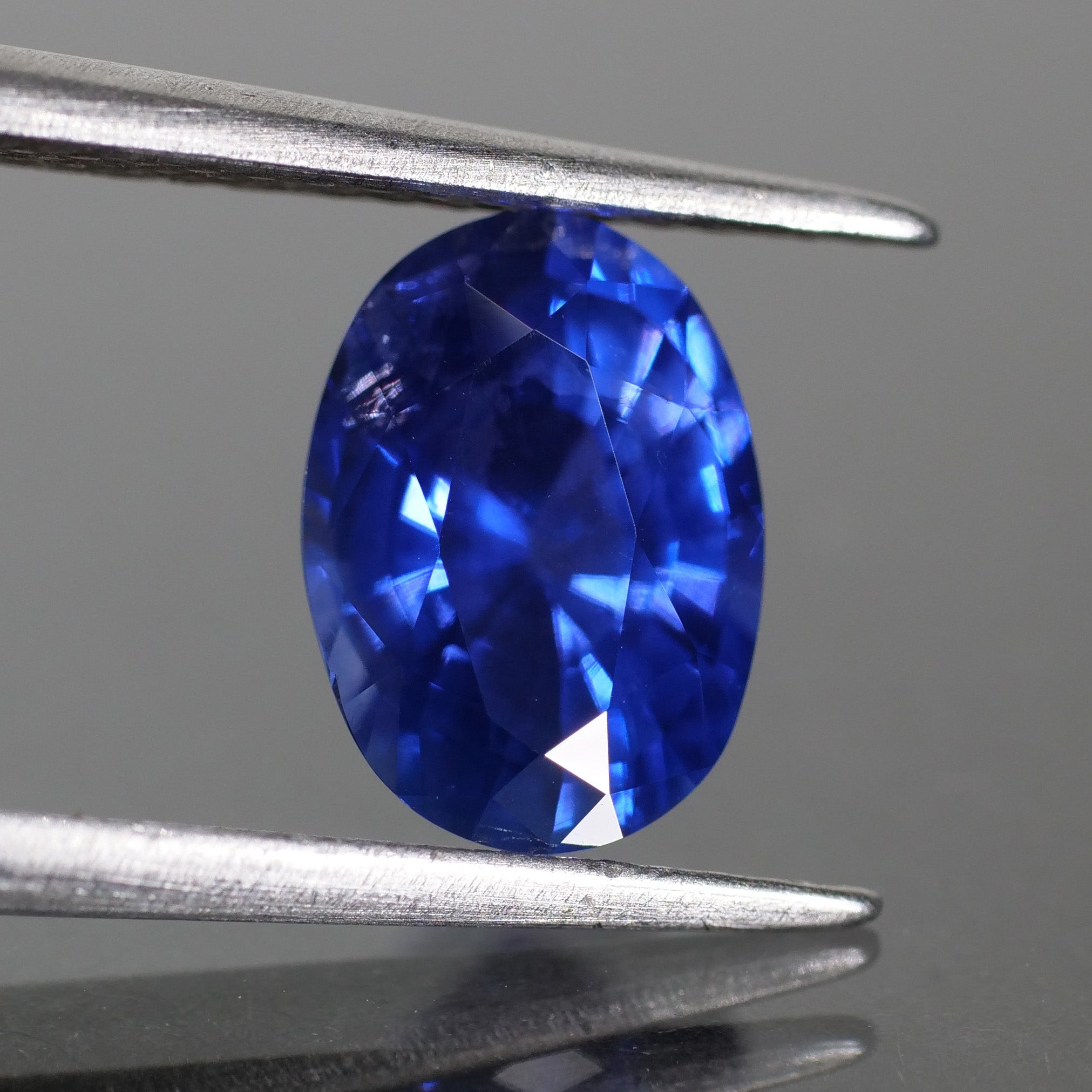 Sapphire certificated | natural, vivid blue, oval cut 8.6x6* mm, Si1, 2ct, Sri Lanka - Eden Garden Jewelry™