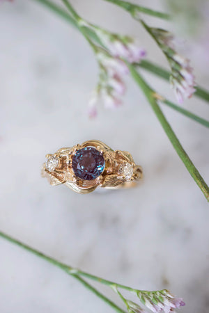 Unique ring with alexandrite, handmade jewelry, gold ring with leaves and flowers, holds alexandrite and diamonds