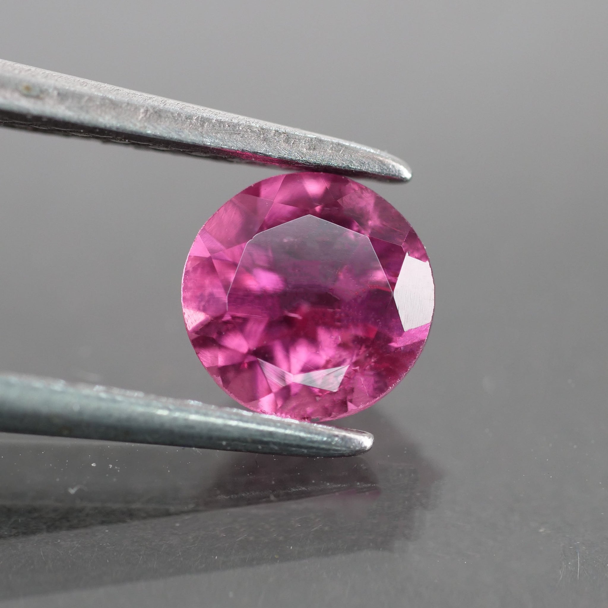Tourmaline | pink, round cut 5mm, 0.6ct, Africa - Eden Garden Jewelry™