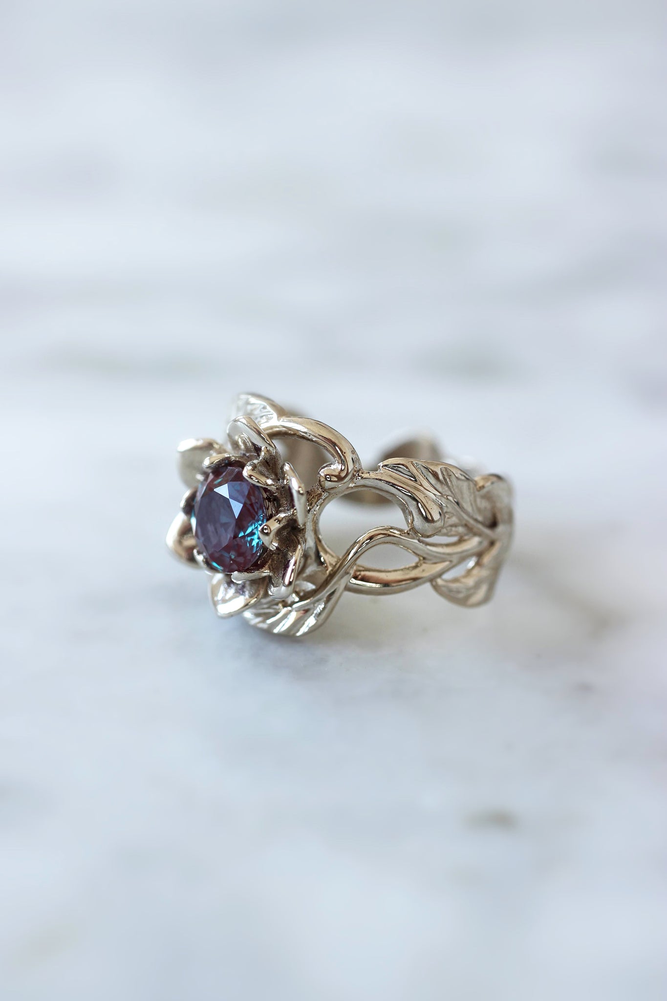 Flower and alexandrite engagement ring, 1 ct gemstone / Rosalia - Eden Garden Jewelry™