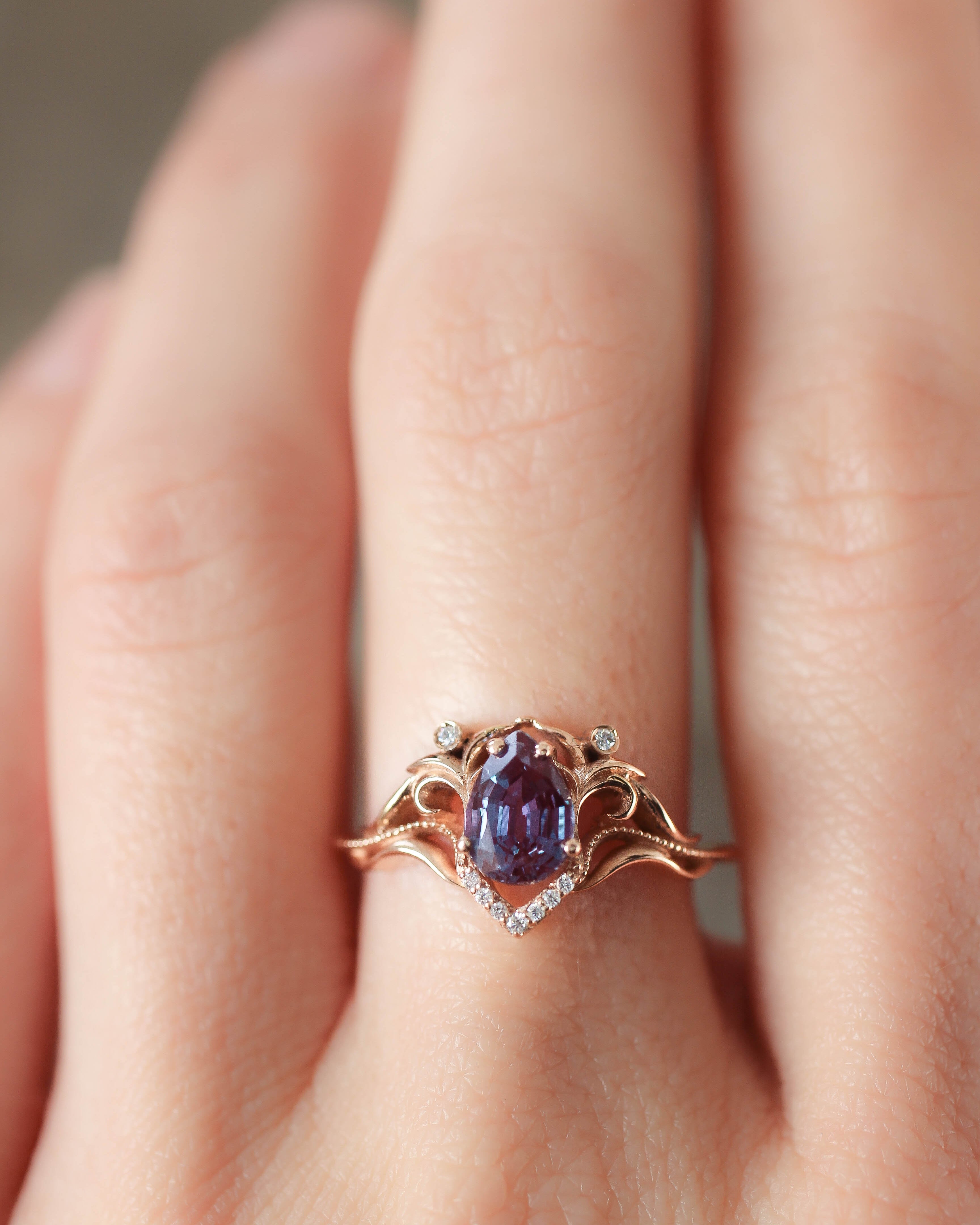 Pear cut alexandrite and diamonds engagement ring / Lida - Eden Garden Jewelry™