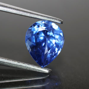 Sapphire | blue, natural, pear cut 7.7x6.5* mm, VVS, 1.8ct* - Eden Garden Jewelry™