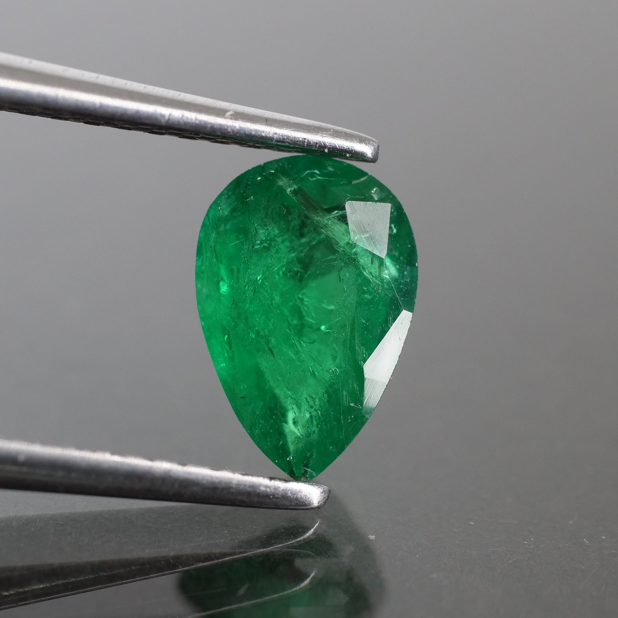 Emerald | natural, green, 8x5.5mm, AAAA quality, Zambia 0.9ct - Eden Garden Jewelry™