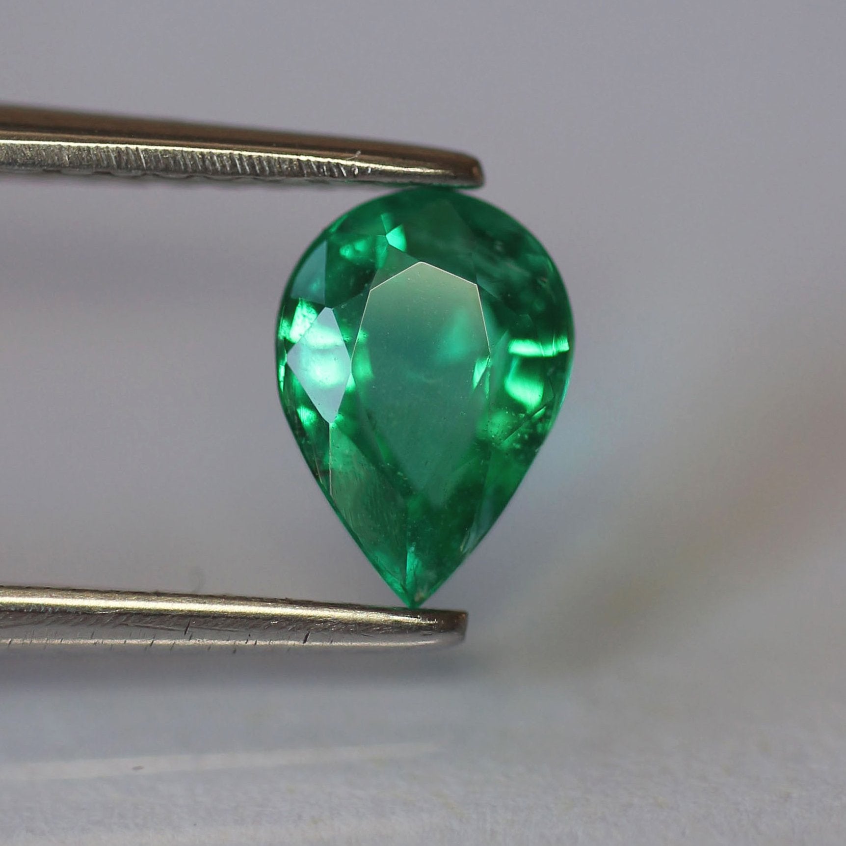 Emerald | natural, deep green, 7x5mm, AAAA quality, Zambia 0.65ct - Eden Garden Jewelry™