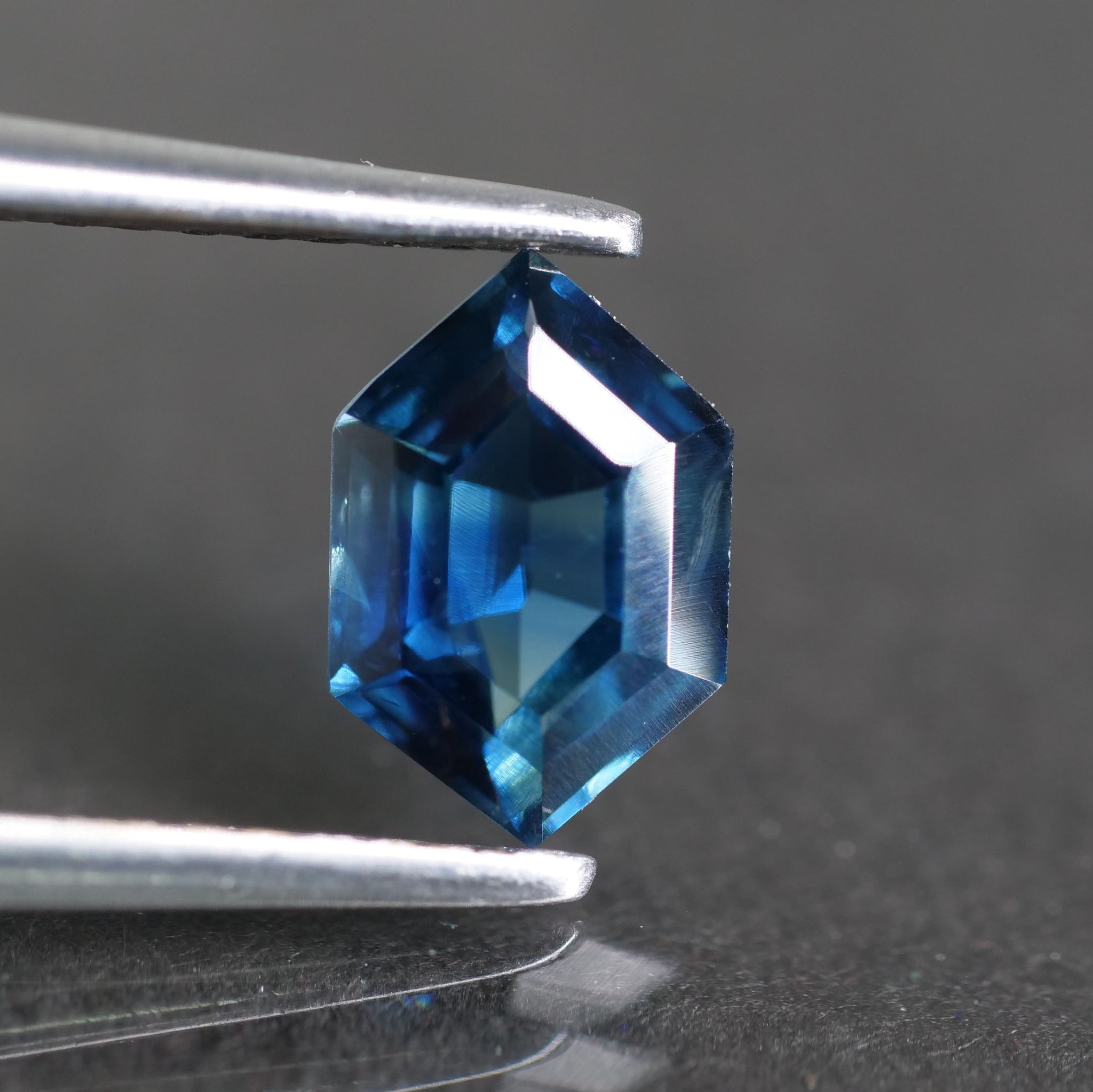 Sapphire | natural, blue color, hexagon cut 7.5x5 mm, 1.10 ct, Australia - Eden Garden Jewelry™