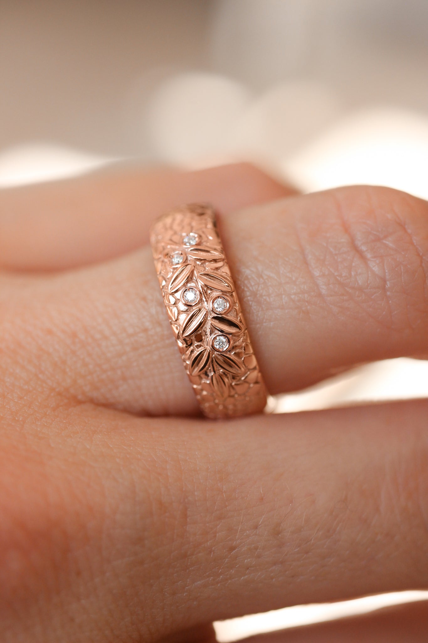 Textured wedding band with olive branch and diamonds - Eden Garden Jewelry™