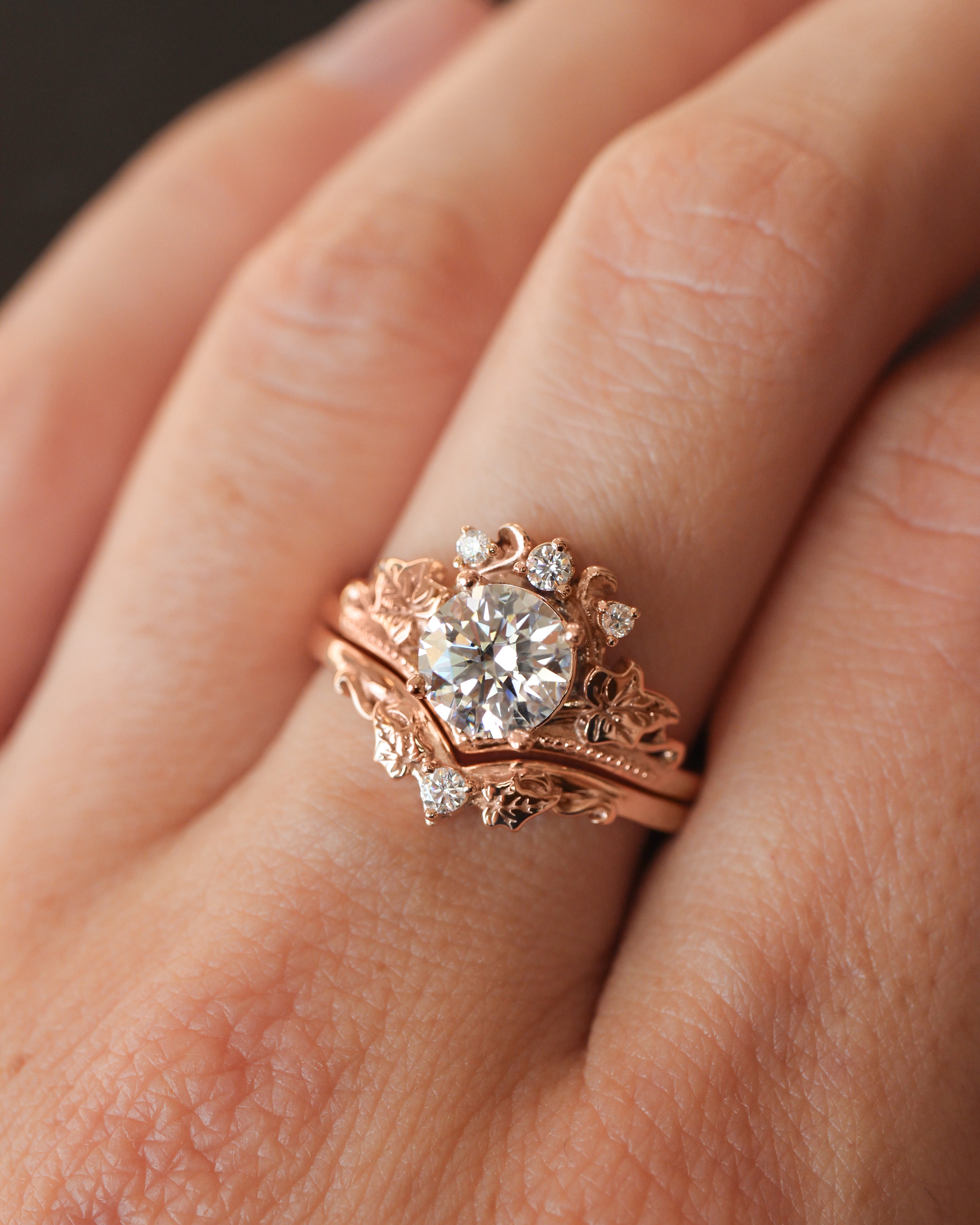 Ariadne | bridal ring set, 6.5 mm central gemstone - Eden Garden Jewelry™