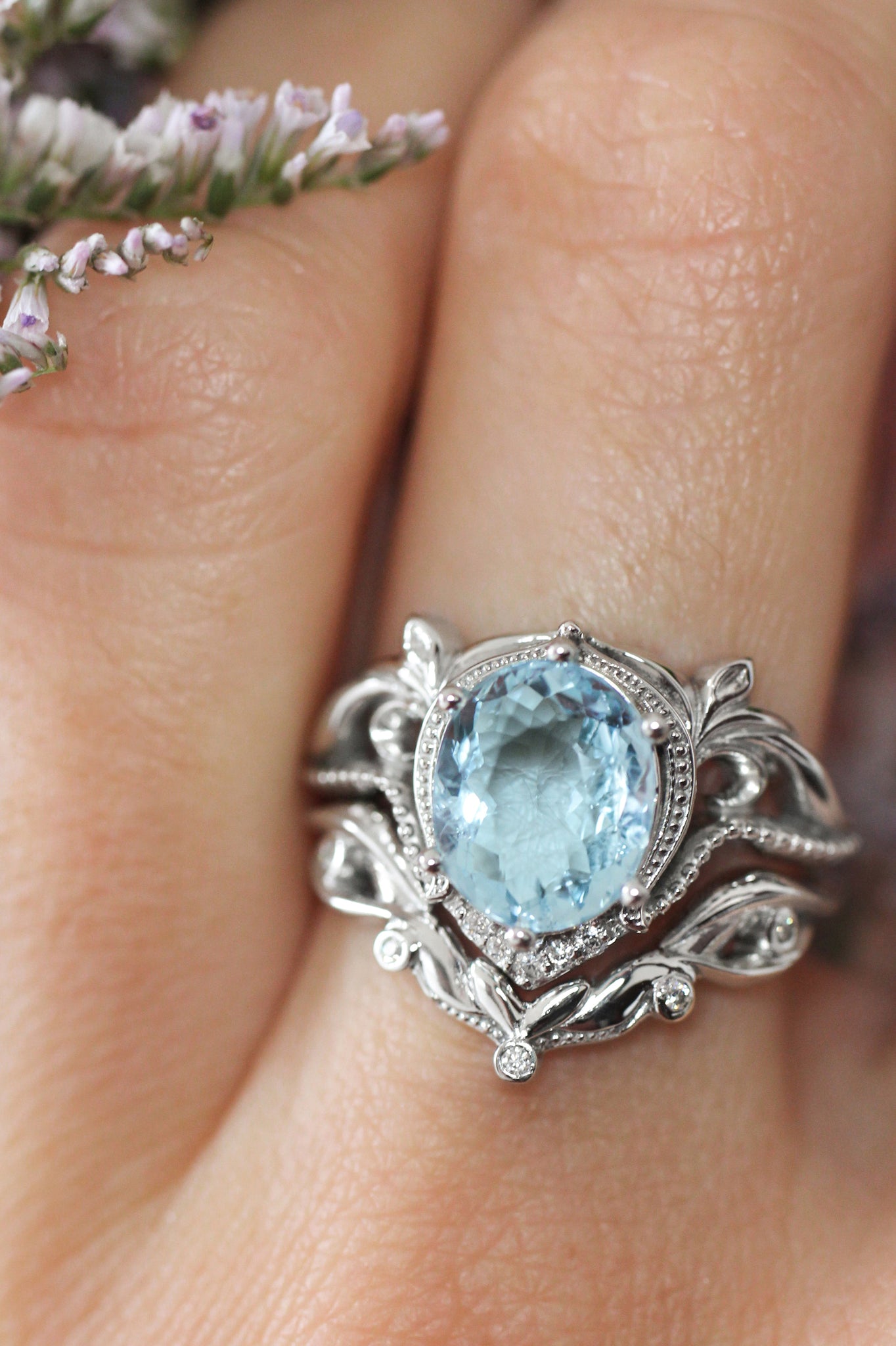 Art nouveau bridal ring set with aquamarine / Lida oval - Eden Garden Jewelry™