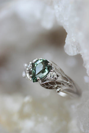 Purchase the High-Quality Men's Green Diamond Rings | GLAMIRA.com