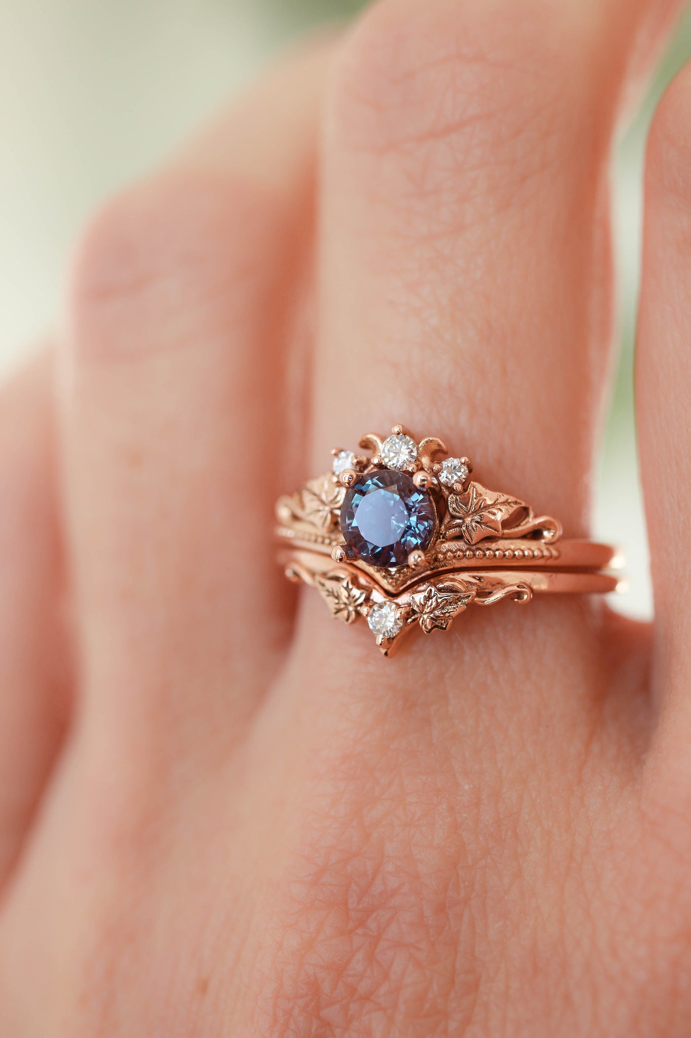 Ariadne | bridal ring set, 5 mm central gemstone - Eden Garden Jewelry™