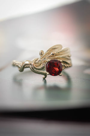 Olive branch ring with ribbon and red garnet - Eden Garden Jewelry™