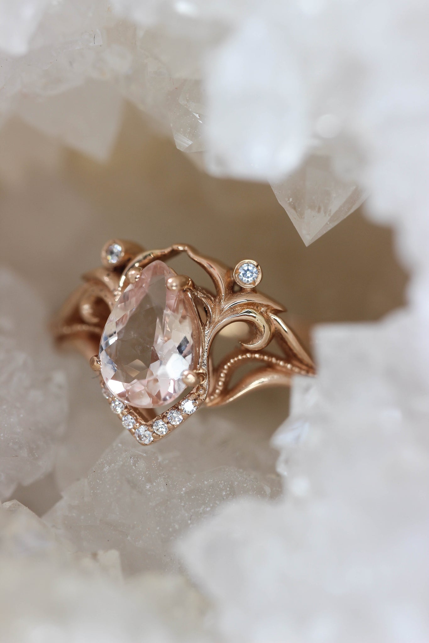 Morganite and diamonds engagement ring / Lida - Eden Garden Jewelry™