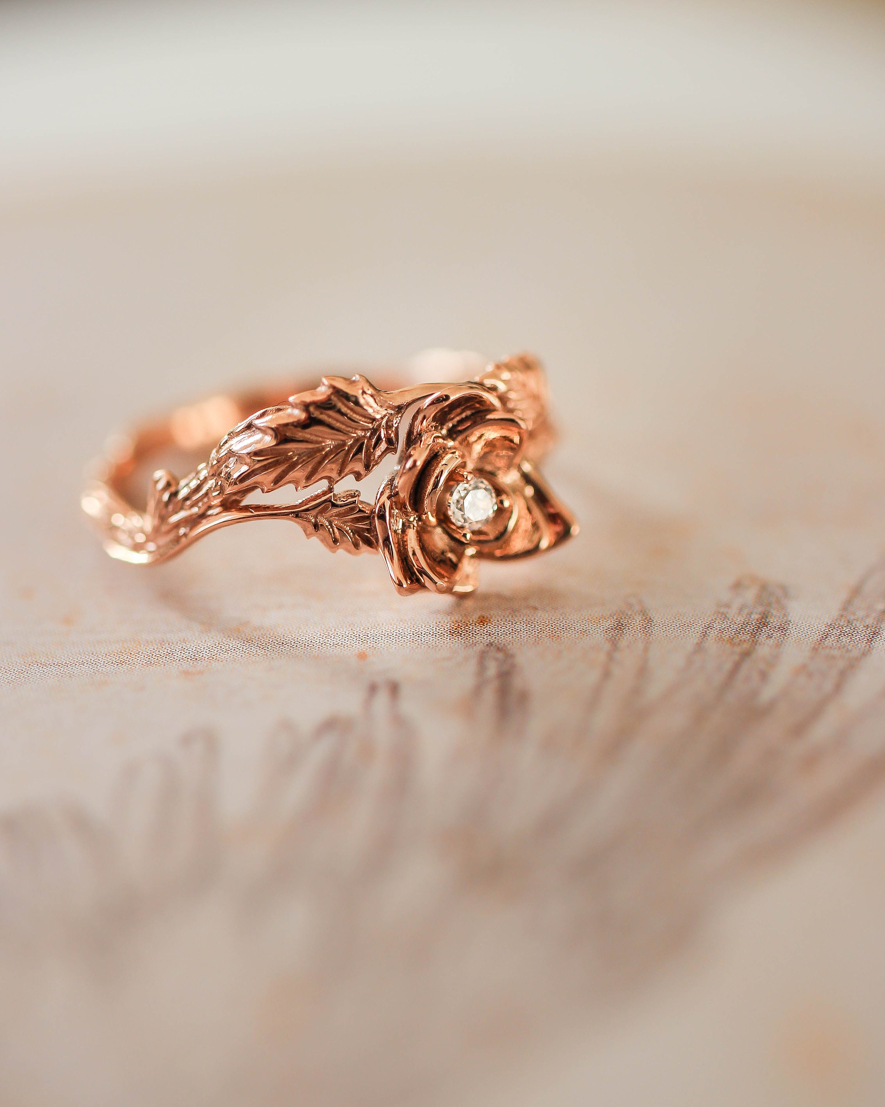 Bridal ring set with rose flower and diamonds - Eden Garden Jewelry™