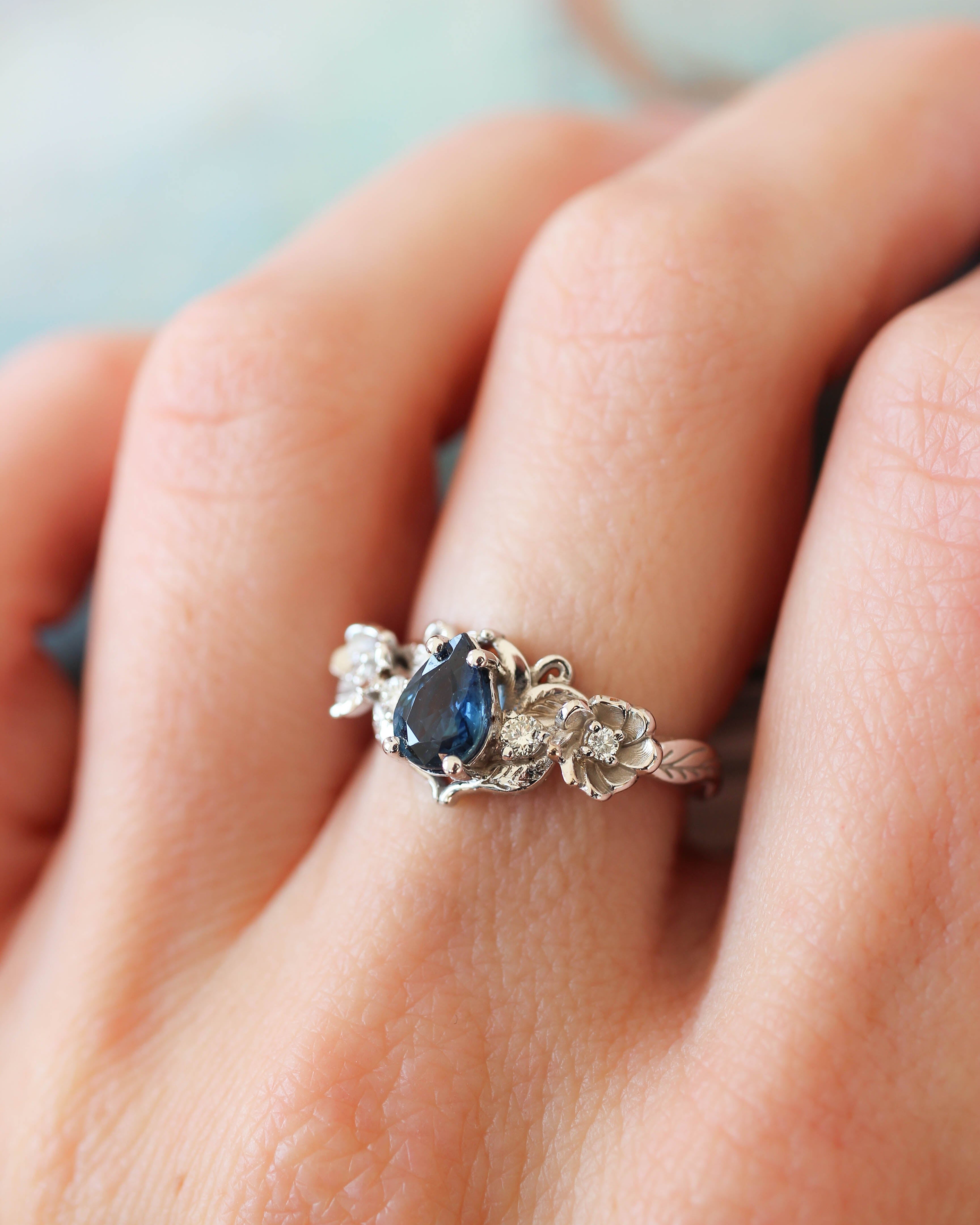 Sapphire and diamonds ring, flower engagement ring / Adelina - Eden Garden Jewelry™