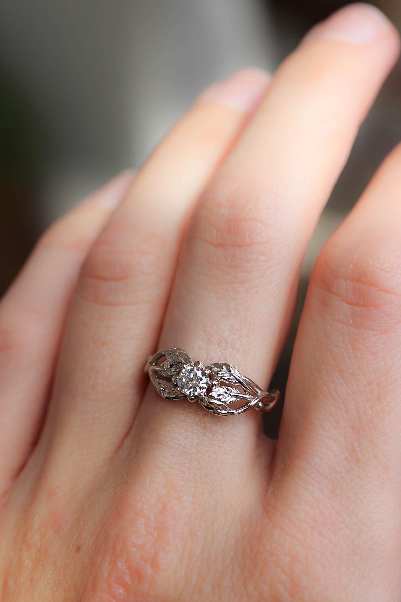 Tilia | leaf engagement ring setting, round 4 mm - Eden Garden Jewelry™