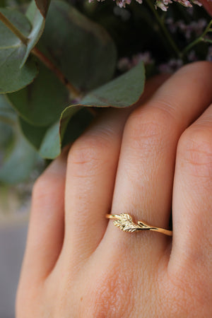 Dainty twig wedding band, solid gold ring - Eden Garden Jewelry™