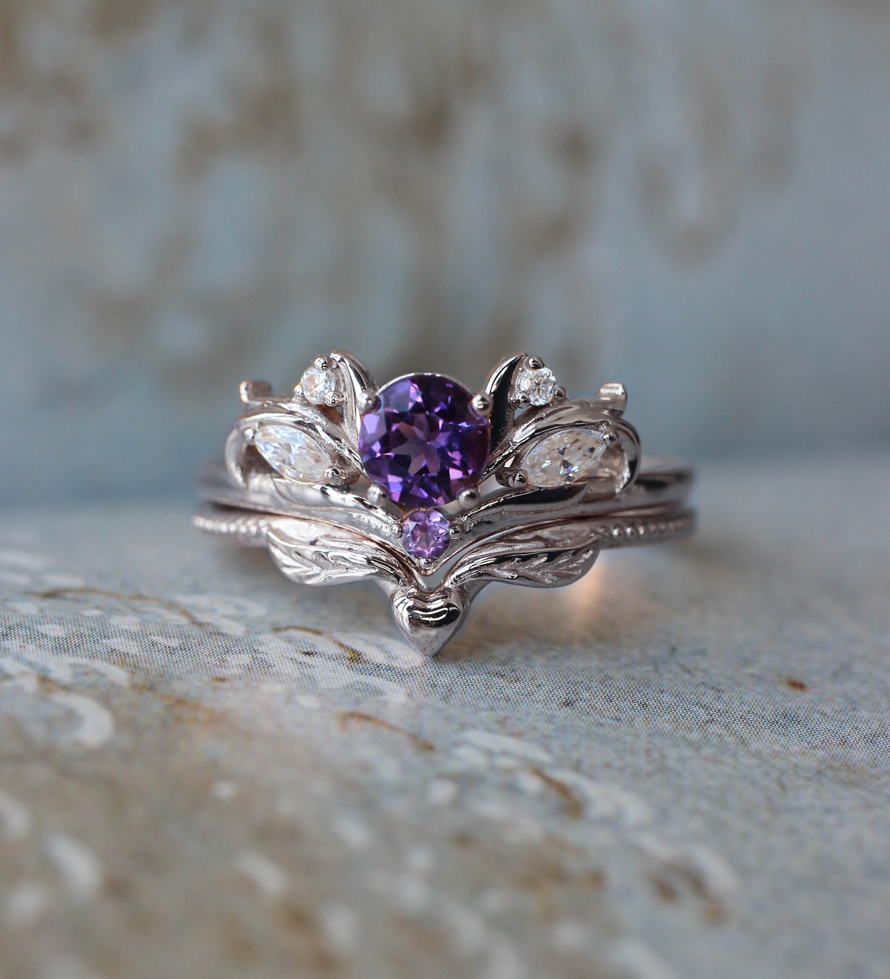 Bridal ring set with amethyst / Swanlake - Eden Garden Jewelry™