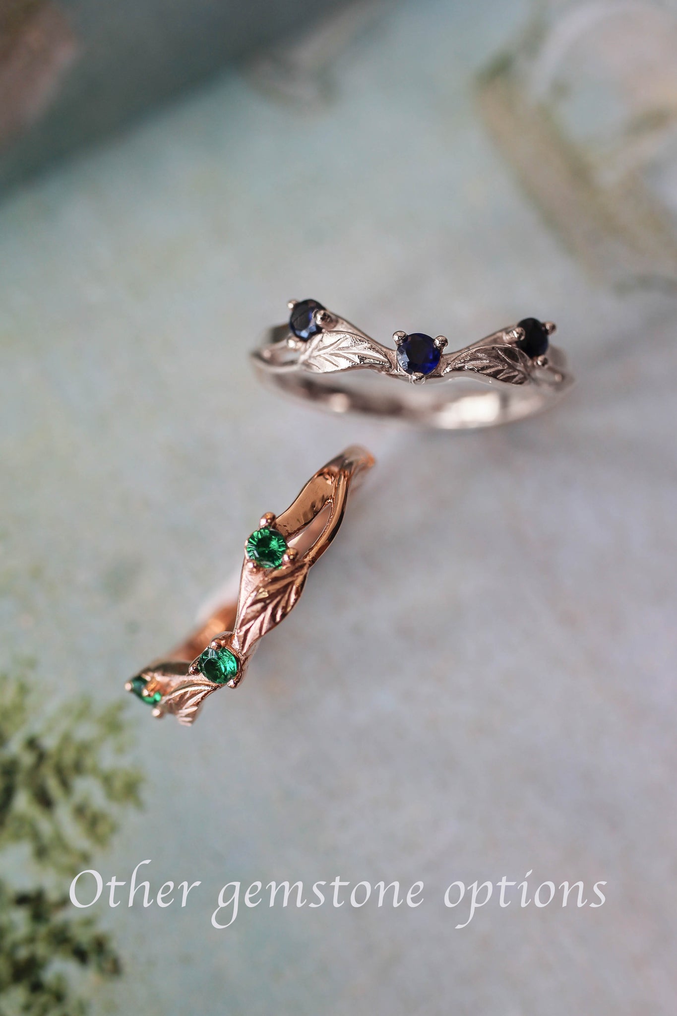 Curved wedding band with lab emeralds - Eden Garden Jewelry™