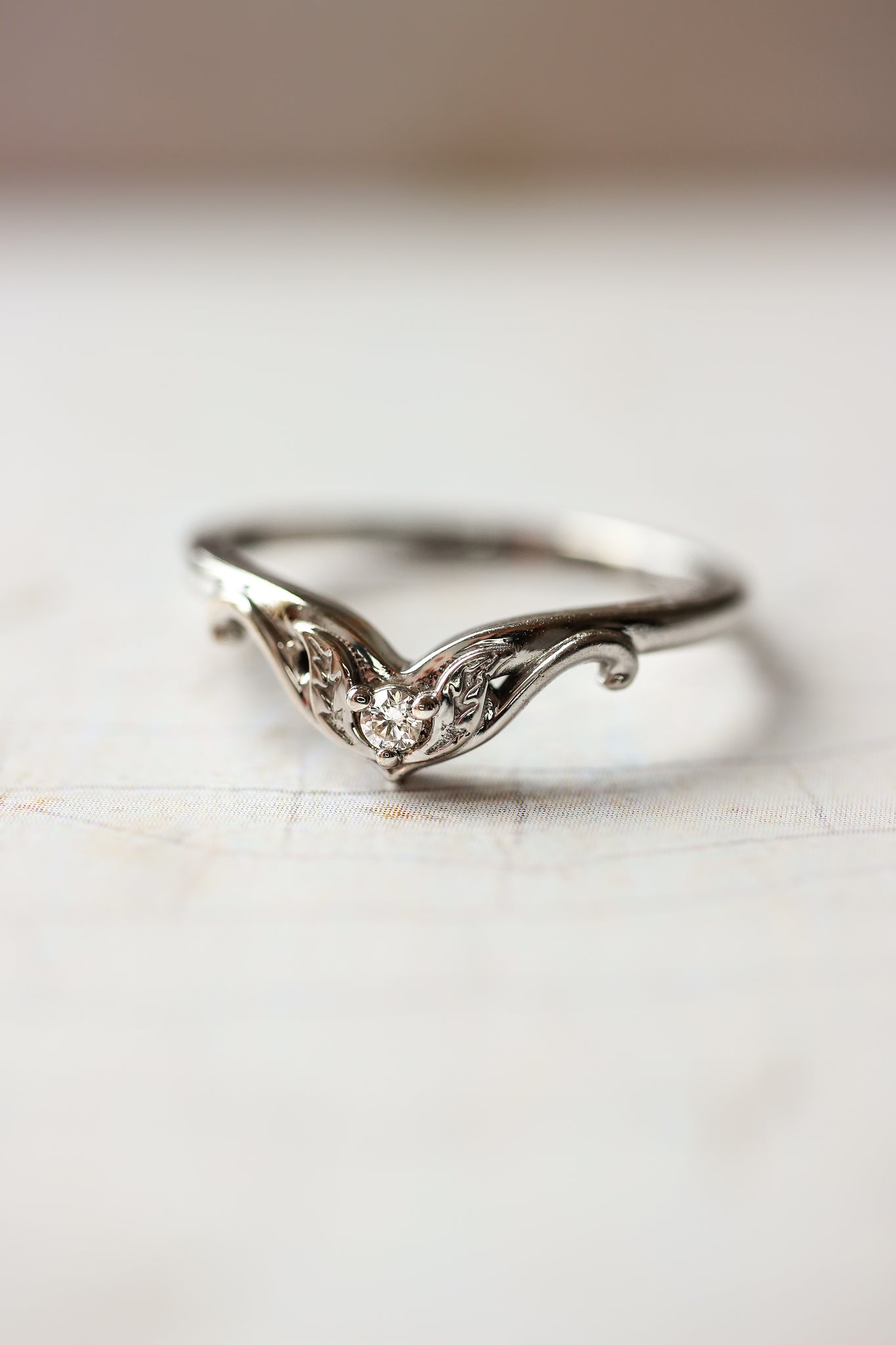 Bridal ring set with red sapphire / Amura - Eden Garden Jewelry™