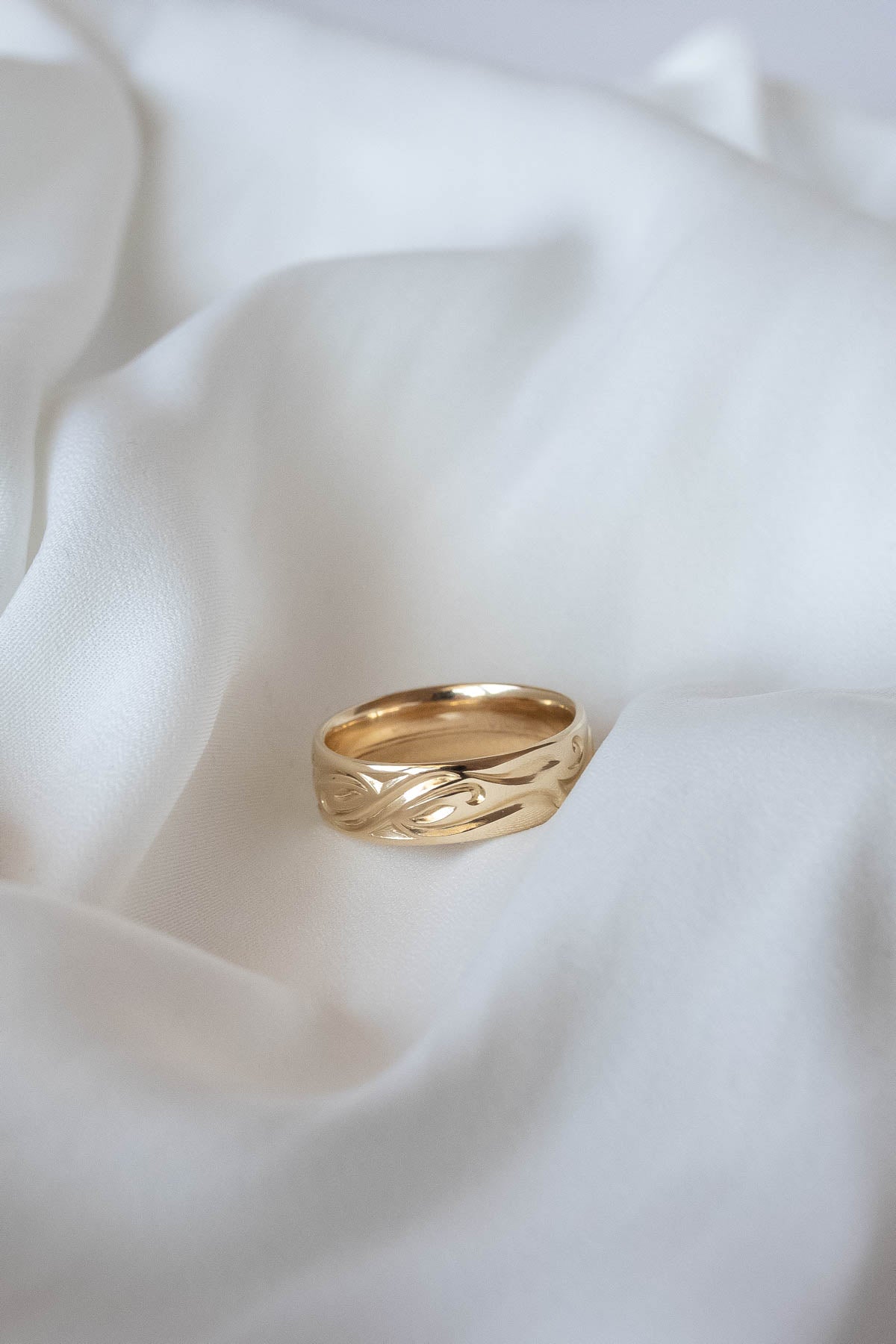 Wedding Rings : 14K White Gold Wide Braided Wedding Band