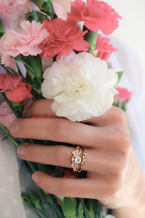 Blue moonstone vintage style bridal ring set / Damariss - Eden Garden Jewelry™