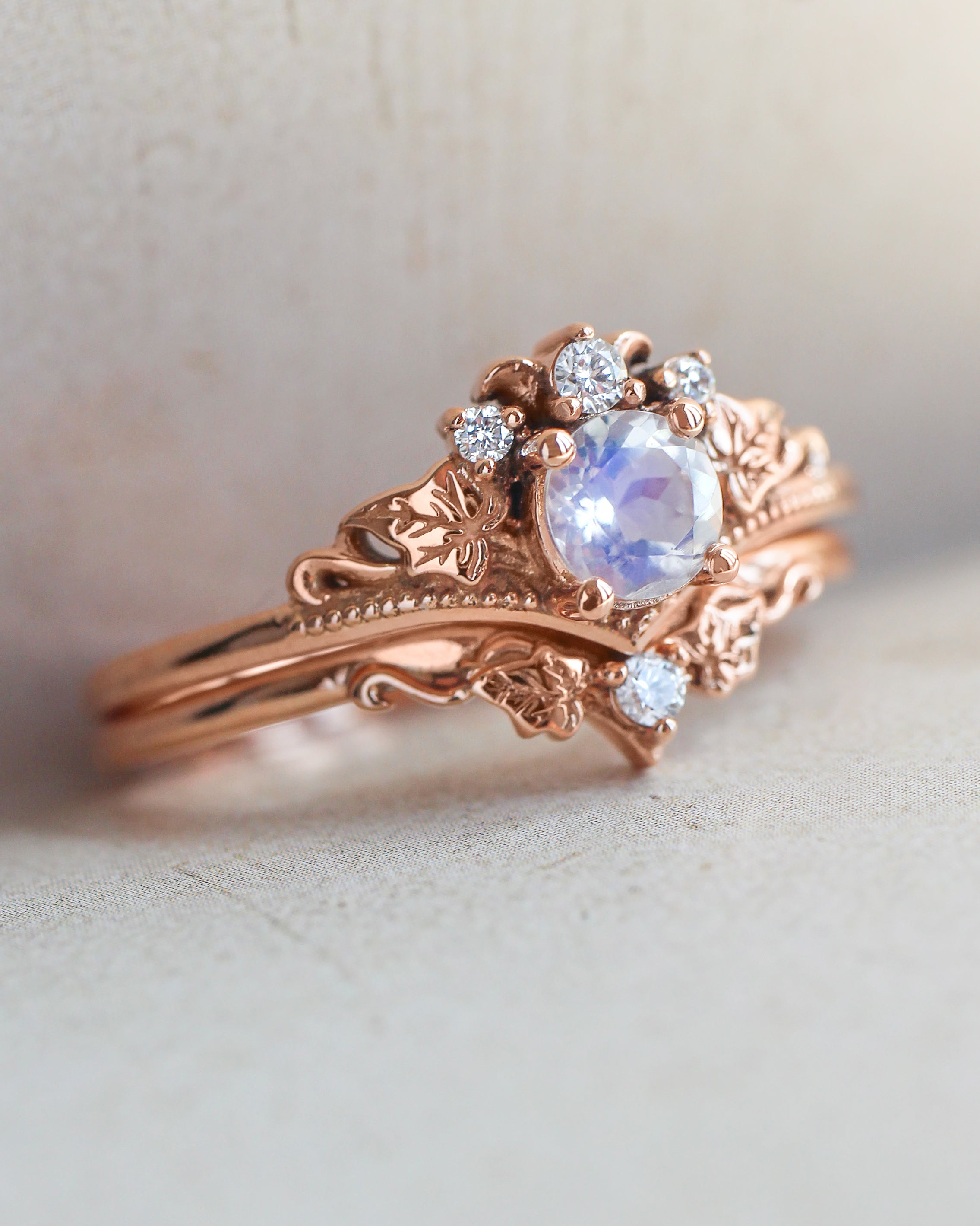 Ariadne | bridal ring set, 5 mm central gemstone - Eden Garden Jewelry™
