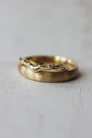 Wedding bands set for couple: satin band for him, Wisteria band for her - Eden Garden Jewelry™