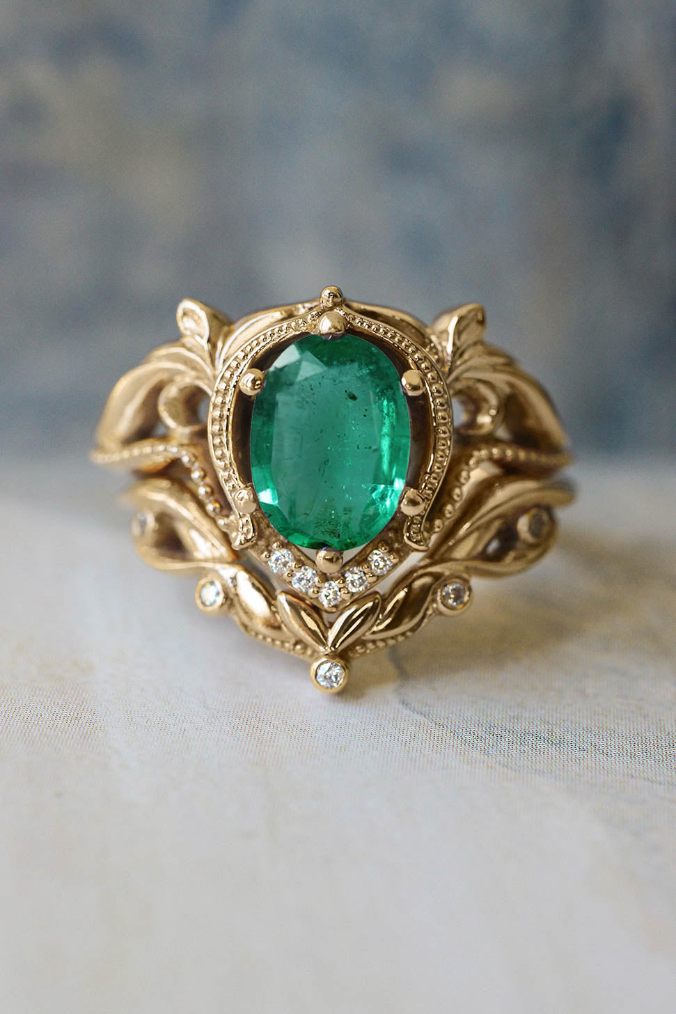 Art nouveau bridal ring set with natural emerald / Lida oval - Eden Garden Jewelry™