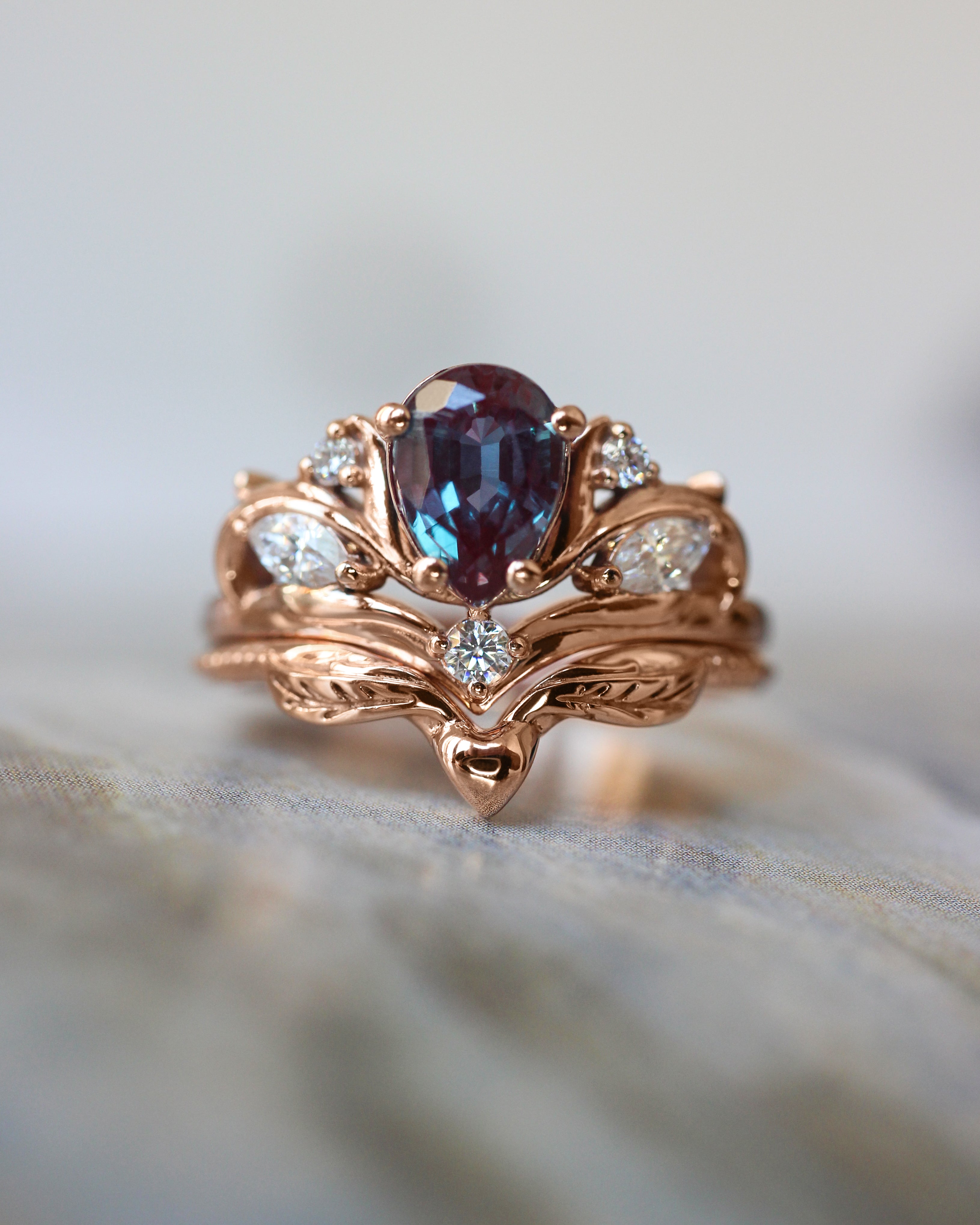 Engagement ring with pear cut alexandrite, without matching band / Swanlake - Eden Garden Jewelry™