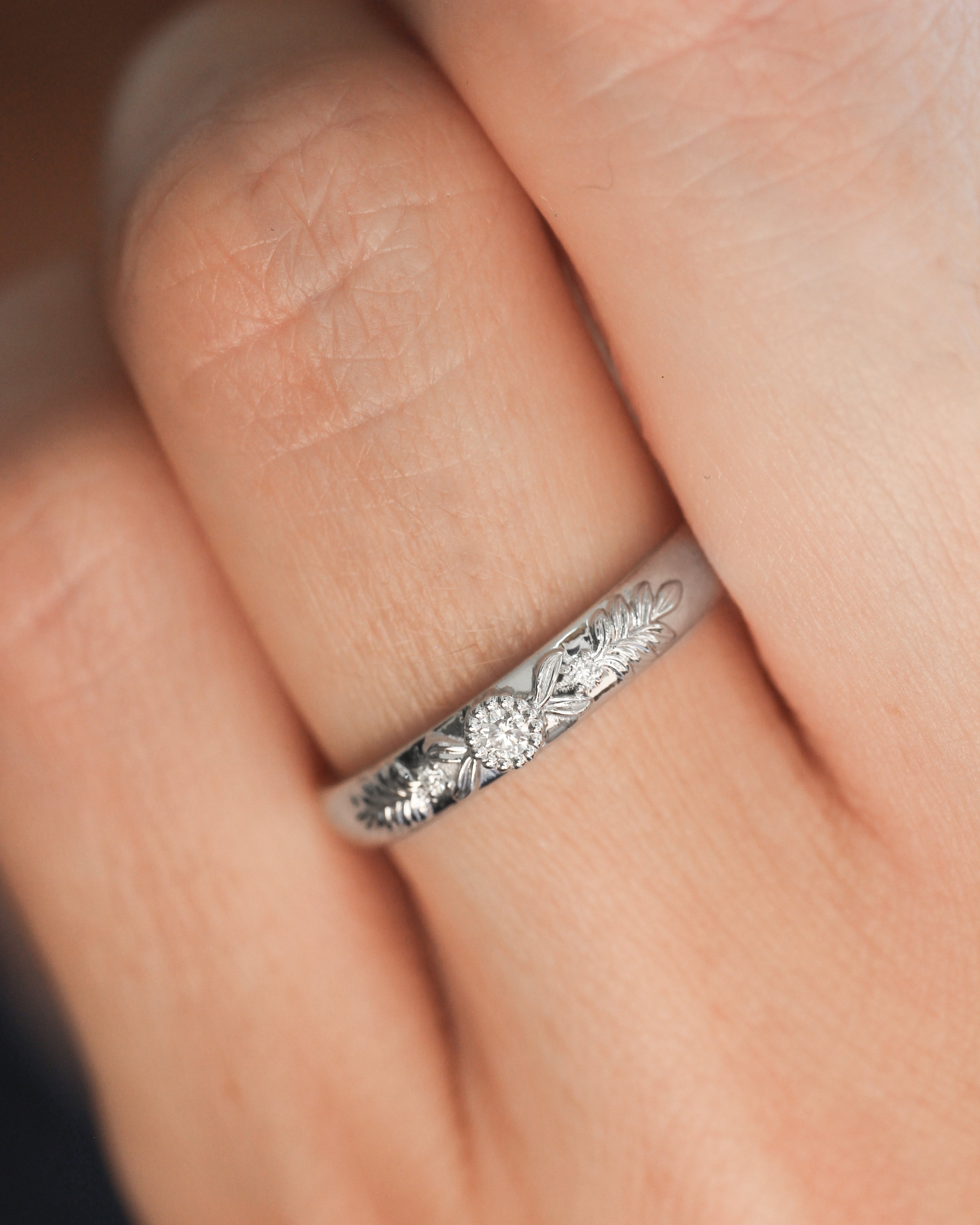 White gold wedding band with three diamonds, wreath ring - Eden Garden Jewelry™