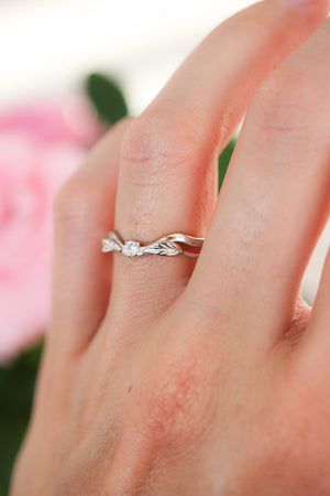 Beautiful Twist Single diamond Engagement Ring In 18K Yellow Gold |  Fascinating Diamonds