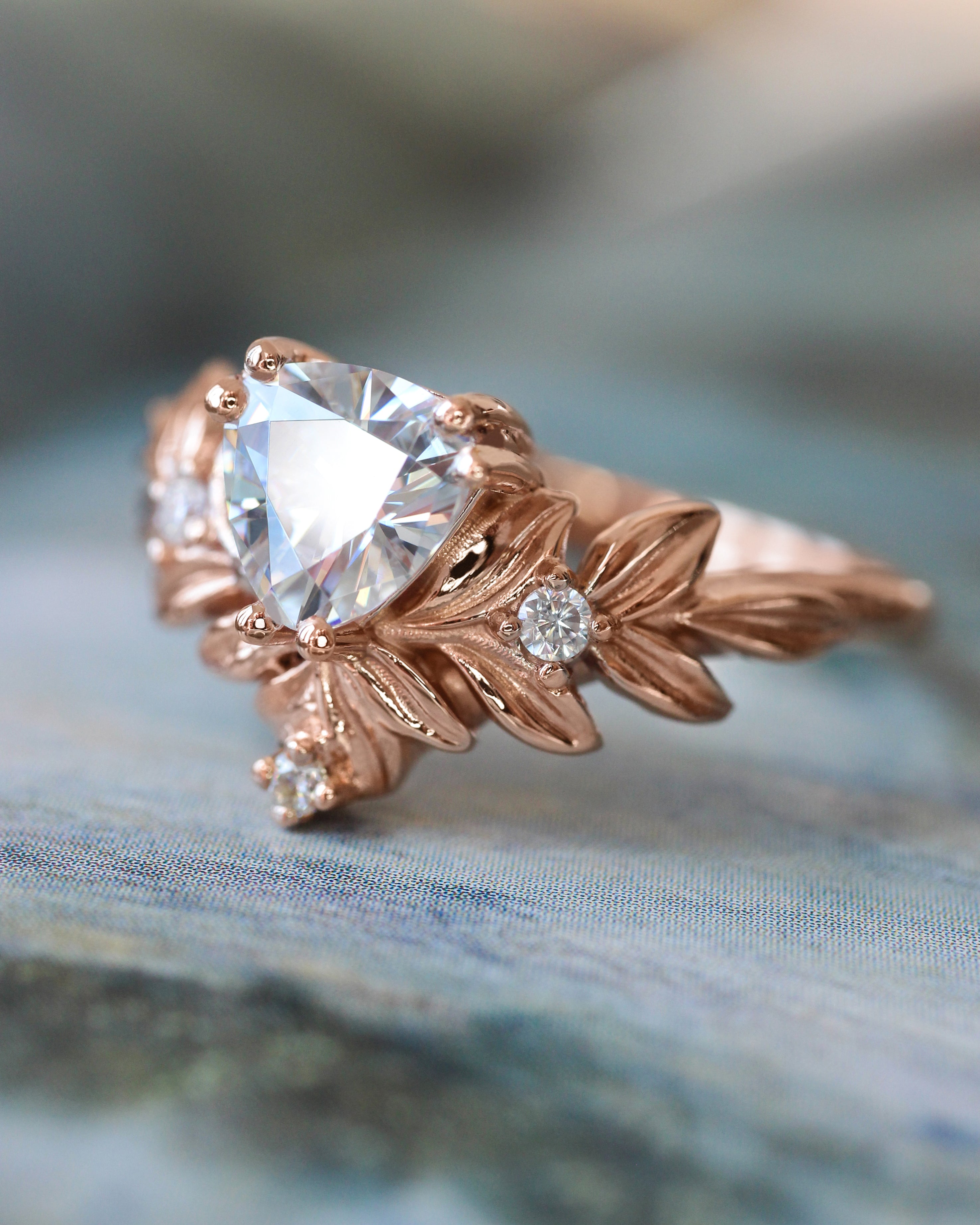 Salvia | leaf engagement ring setting for trillion gemstone - Eden Garden Jewelry™