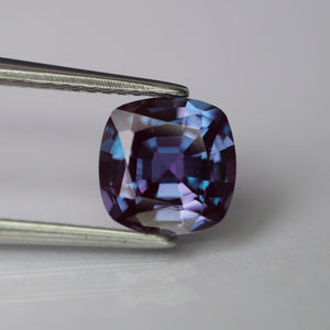 Alexandrite | lab created, colour changing, cushion cut 7mm, 1.80ct - Eden Garden Jewelry™