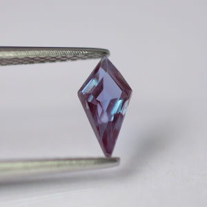 Alexandrite | lab created, colour changing, kite cut 8x4mm, 0.4ct - Eden Garden Jewelry™