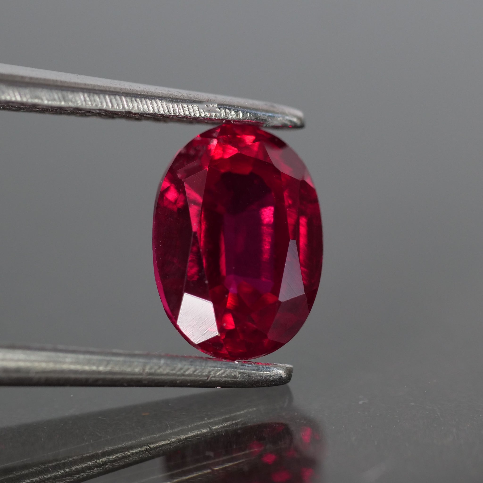 Ruby | Lab created Hydrothermal , oval cut 7x5 mm, 1 ct - Eden Garden Jewelry™