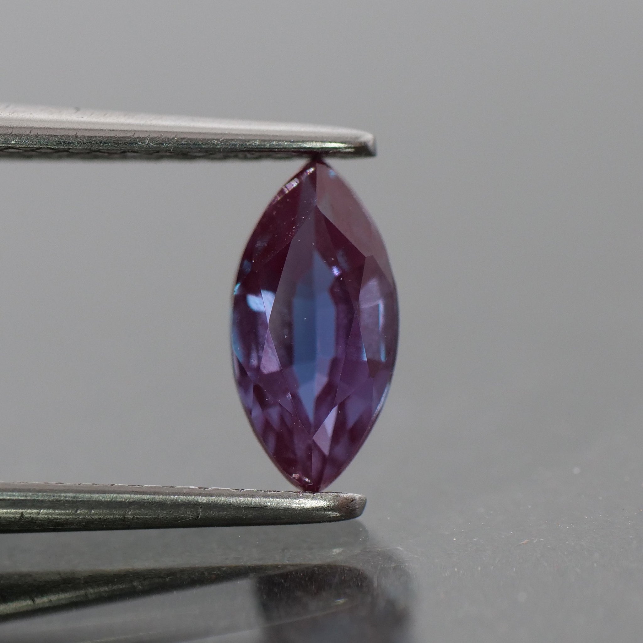 Alexandrite | lab created, colour changing, marquise cut 8x4mm, 0.60 ct - Eden Garden Jewelry™