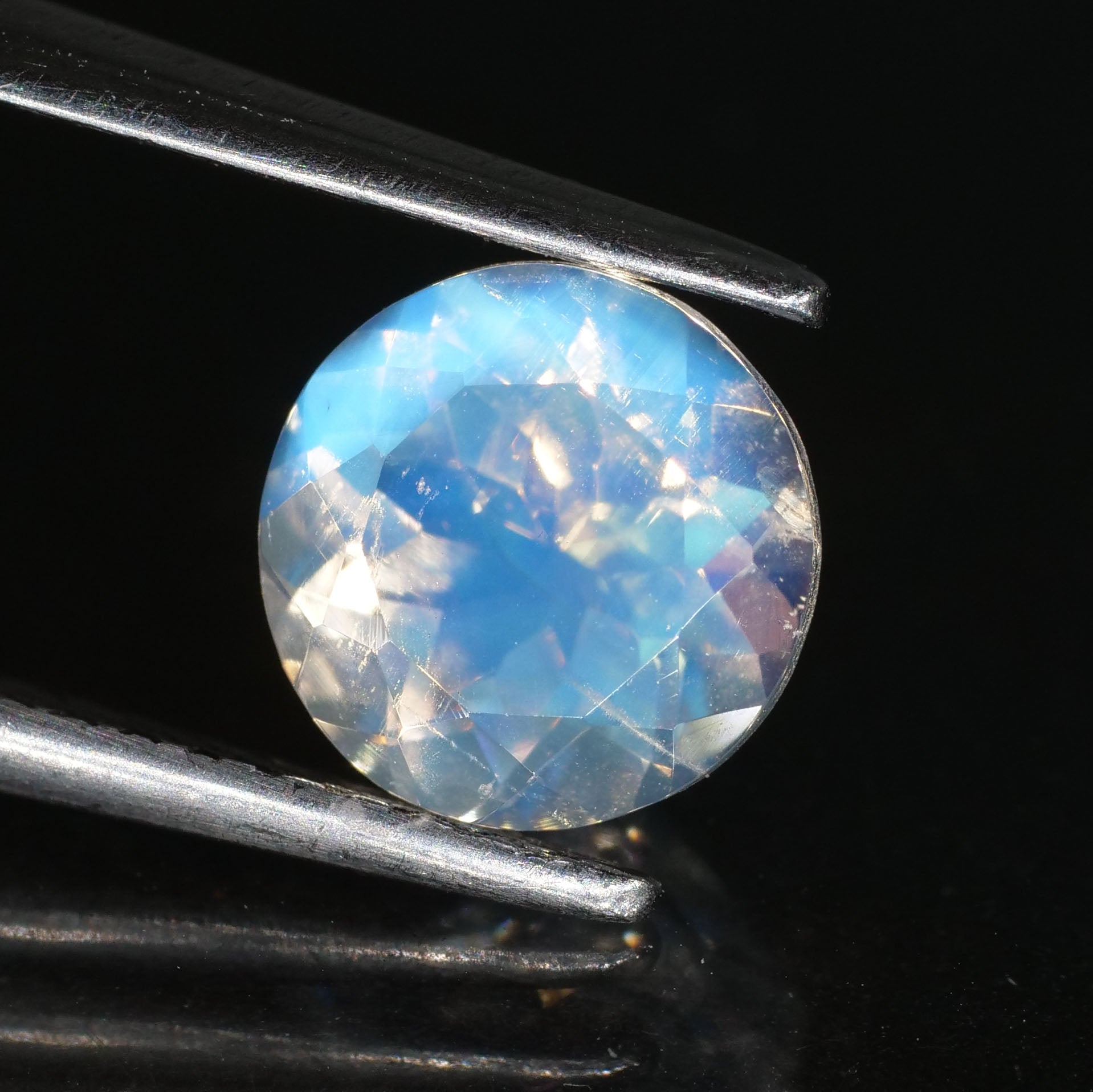 Moonstone | natural, round cut 6.5mm, VS Africa, 1ct - Eden Garden Jewelry™