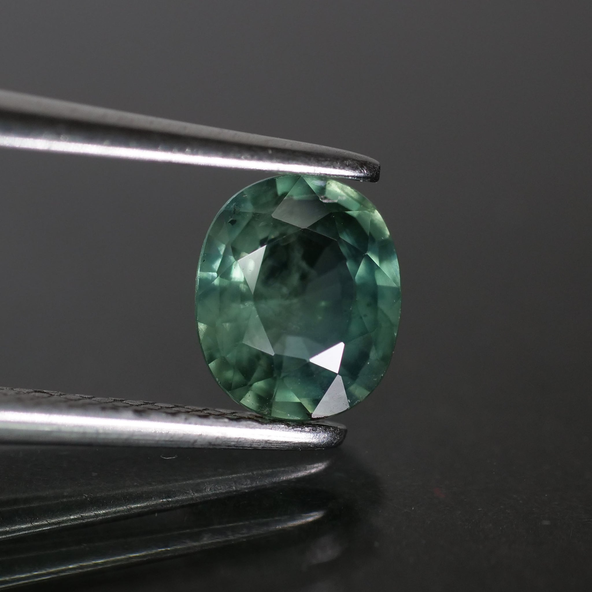Sapphire | natural, teal (bluish green), oval cut 6.3x5.3 mm, VS, 0.95ct, Madagascar - Eden Garden Jewelry™