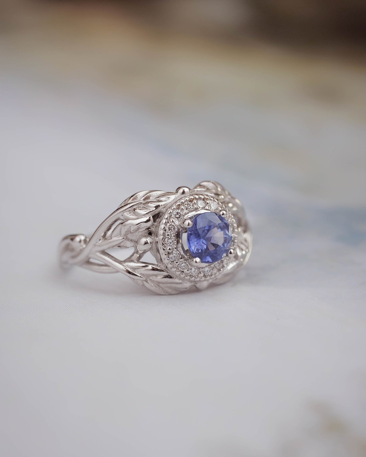 Leaf engagement ring with sapphire and diamonds / Tilia halo - Eden Garden Jewelry™