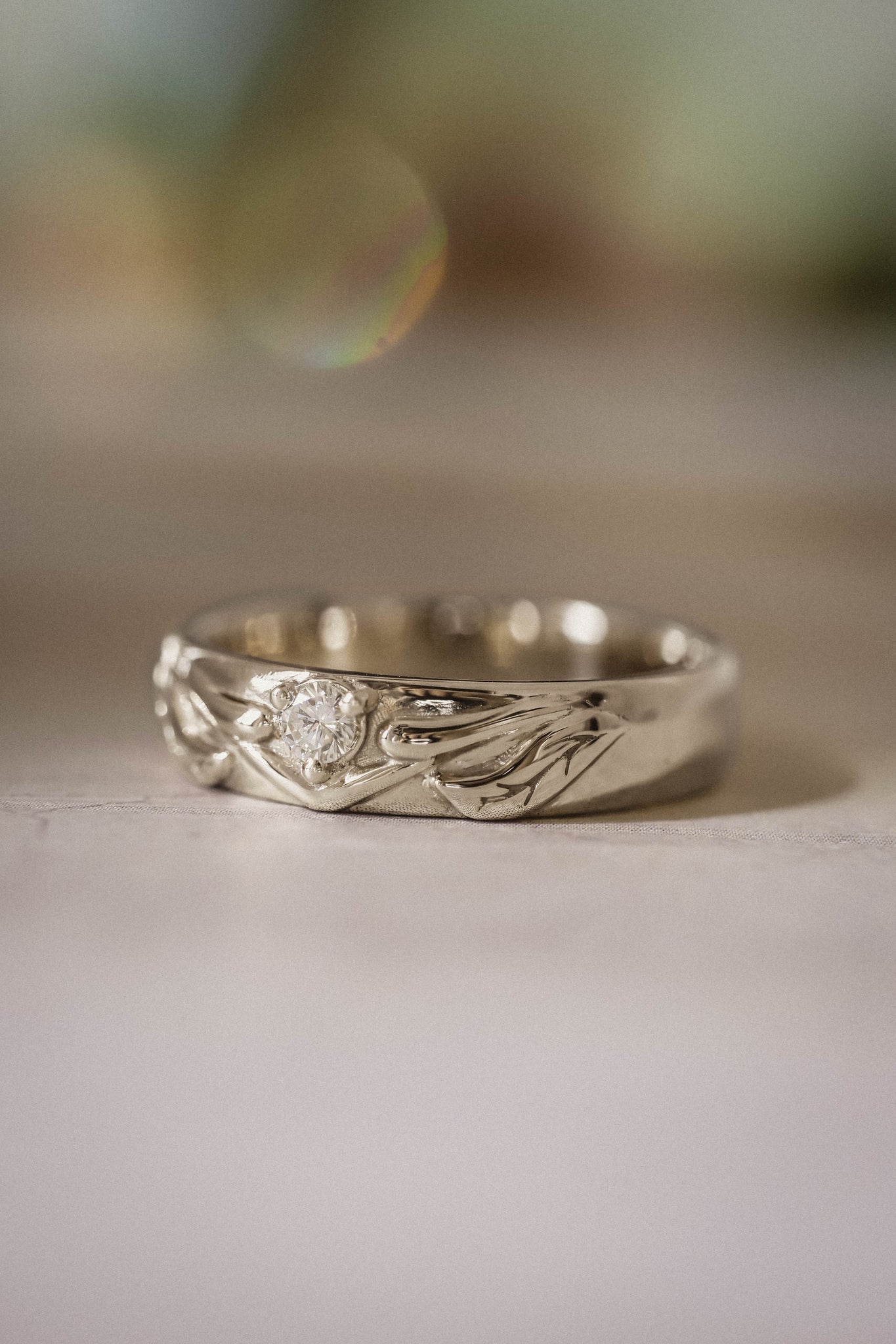 Nature wedding band with diamond for man / Wisteria - Eden Garden Jewelry™